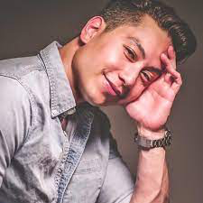 IVAN NICHOLO MENESES